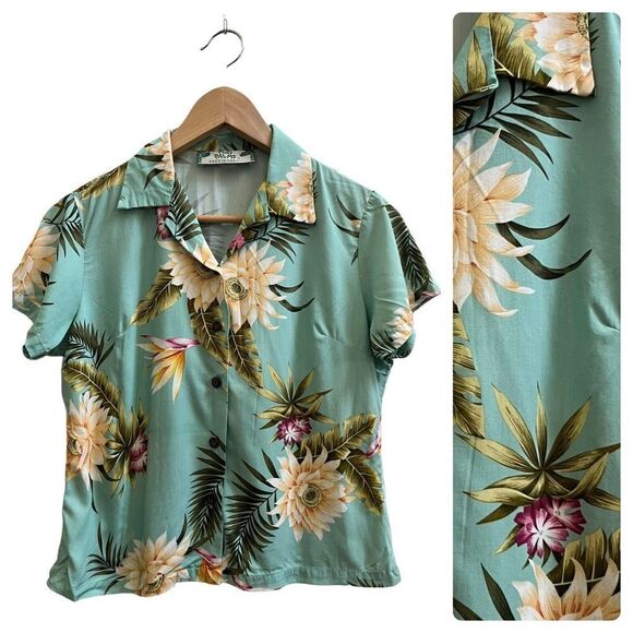 Two Palms Women's Tropical Floral Print Coconut Button Blouse XS Hawaii Resort - Picture 2 of 14